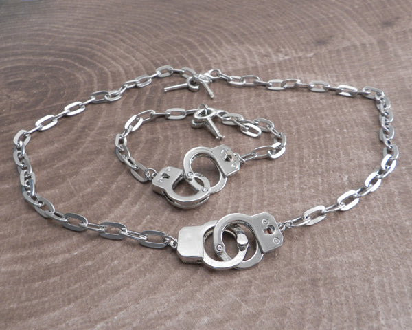Handcuff Bracelet on Link Chain with keys