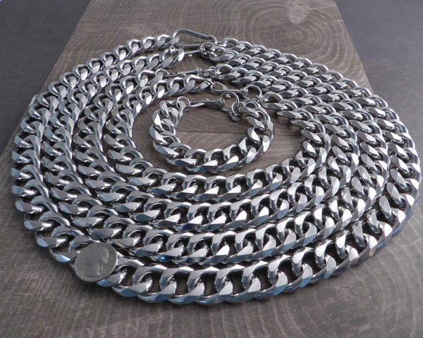 Monster Leash Necklace