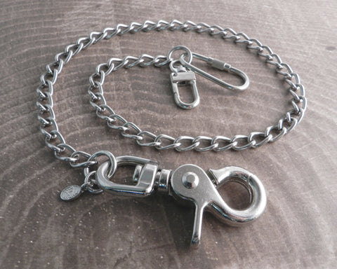Twisted Small Wallet Chain