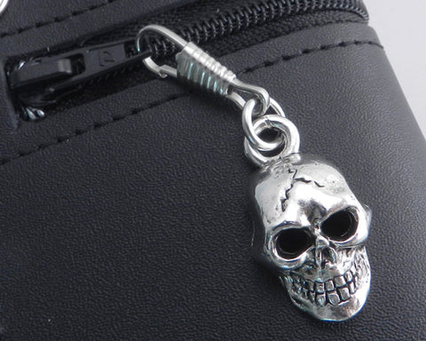 Zipper Pull with Skull XL Pendant